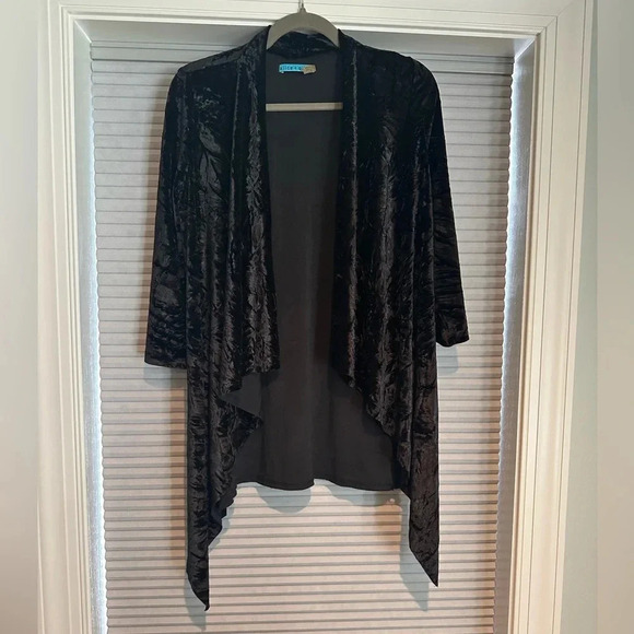Alice + Olivia Sweaters - Alice + Olivia black crushed velvet wrap cardigan H-22